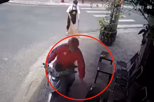 Video: Ngồi cafe bị cướp giật mất điện thoại Iphone 12 Promax