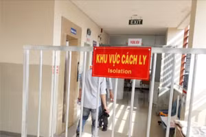 Chiều 11/12, Việt Nam ghi nhận 6 ca mắc COVID-19, là người nhập cảnh