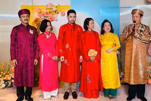 Đám cưới 2 con của bầu Thắng và chúa đảo tuần châu. Ảnh: N.H