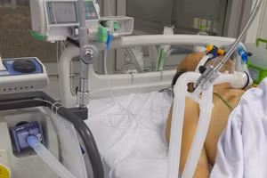 Cấp cứu thành công bệnh nhân người Nhật Bản hôn mê, sốc tim do nhịp tim quá chậm