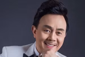 Tang lễ Chí Tài: Không nhận vòng hoa, tiền viếng gửi bà con miền Trung