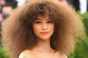 Zendaya, nạn nhân tiếp theo của Hollywood bị dính tin đồn mang thai 