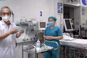 Video: Xử trí bệnh nhân Covid-19 suy hô hấp