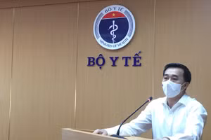 GS.TS Trần Văn Thuấn phát biểu tại hội nghị tập huấn về công tác an toàn tiêm chủng sáng 19/6. Ảnh: ncov.moh.gov.vn