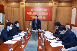 Chủ tịch UBND tỉnh Vĩnh Phúc Lê Duy Thành phát biểu tại hội nghị. Ảnh: Cổng TTĐT Vĩnh Phúc.
