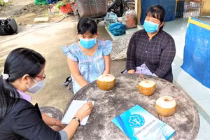 Nỗ lực duy trì, phát triển người tham gia BHYT tại các xã bãi ngang ở Bến Tre