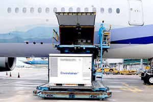 Một lô vaccine AstraZeneca được VNVC đưa về Việt Nam. Ảnh: VNVC. 