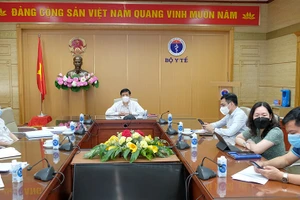 Bộ trưởng Bộ Y tế Nguyễn Thanh Long và các đại biểu tại điểm cầu Bộ Y tế. Ảnh: Trần Minh.