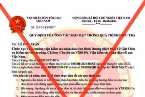 Một giấy tờ giả do đối tượng lạ mặt cung cấp cho nạn nhân trước khi bà P. chuyển tiền