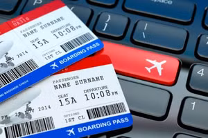 Phương thức lừa đảo phổ biến nhất hiện nay là các đối tượng mạo danh đại lý, tự tạo ra các website, trang mạng xã hội để bán vé máy bay.