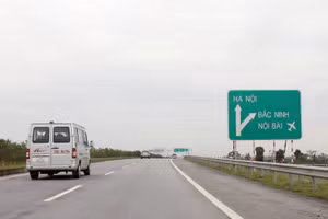 Bộ GTVT yêu cầu đẩy tiến độ đường gom cao tốc Hà Nội - Bắc Ninh