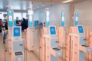 Triển khai hệ thống Cổng kiểm soát tự động tại sân bay