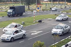 Điều chỉnh tăng một số khoản phí sát hạch lái xe từ 1/8