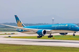 Vietnam Airlines điều chỉnh giờ cất cánh nhiều chuyến bay vì bão Doksuri