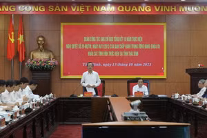 Thứ trưởng Phạm Ngọc Thưởng phát biểu tại buổi làm việc.