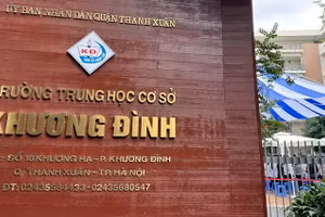 Trường THCS Khương Đình tổ chức tưởng niệm nạn nhân vụ cháy.