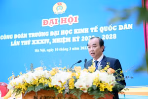 TS Nguyễn Hữu Đồng - Chủ tịch Công đoàn Trường Đại học Kinh tế Quốc dân.