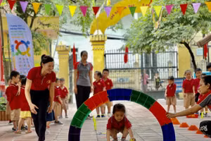 Đội ngũ giáo viên là điều kiện tiên quyết để nâng cao chất lượng dạy học.