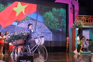 Tiết mục dự thi của đoàn học sinh Hà Nội tại Hội thi Giai điệu tuổi hồng toàn quốc năm 2022.