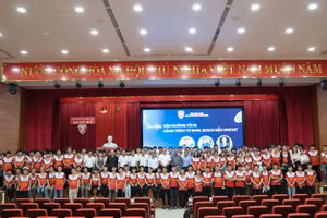 Tọa đàm “Dặm đường tôi đi: hành trình từ BMW, Bosch đến Vinfast”. (Ảnh: Hoàng Hải)