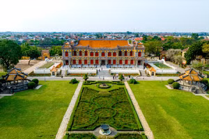 Điện Kiến Trung chính thức mở cửa đón khách tham quan vào dịp Tết Giáp Thìn 2024.