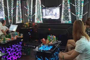 Thái Bình: Xử phạt chủ quán karaoke và khách hát bất chấp lệnh giãn cách