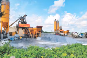 Nam Định: Công ty đóng tàu cùng trạm bê tông “xới tung” đê điều