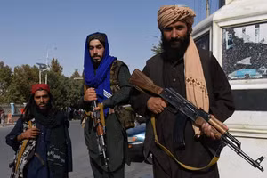 Các tay súng Taliban.