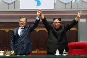 Tổng thống Hàn Quốc Moon Jae-in và Lãnh đạo Triều Tiên Kim Jong-un.