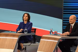 Tân Ngoại trưởng Đức Annalena Baerbock và Thủ tướng Olaf Scholz.