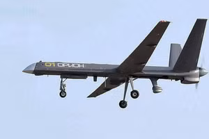 UAV tấn công và trinh sát đa năng Orion của Nga.