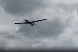 UAV tấn công Bayraktar TB2 của Ukraine xuất hiện gần biên giới Nga.