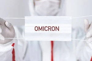 Các nước lo ngại Omicron sẽ áp đảo các ca mắc Covid-19.