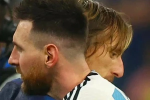 Modric làm ‘điều đặc biệt’ với đối thủ Messi 