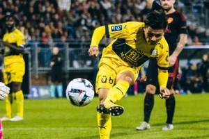 Phản ứng bàn thắng của Quang Hải, trợ lý đội bóng Ligue 2 nhận án phạt