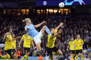  Vượt Mbappe, Haaland đắt giá nhất thế giới 