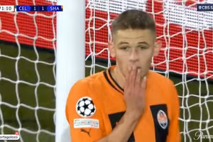 Video: Pha bỏ lỡ ghi bàn khó tin ở Champions League 