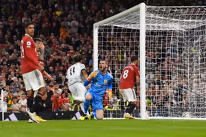 Man Utd hạ đẹp Liverpool, Erik ten Hag được báo Anh ca ngợi hết lời 