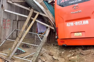 Hiện trường vụ tai nạn nghiêm trọng (ảnh: CN).