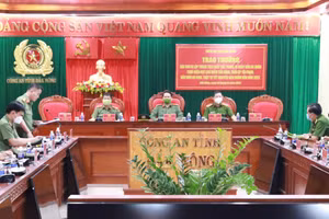 Toàn cảnh buổi trao thưởng.