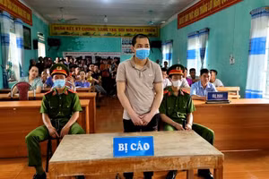 Hà Giang: Tung clip lên mạng để 'tống tiền', thanh niên lĩnh án 4 năm tù 