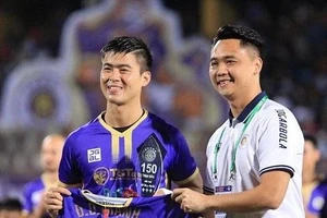 Duy Mạnh chạm mốc 150 trận thi đấu cho Hà Nội FC.