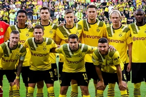 Đội tuyển Việt Nam và CLB Borussia Dortmund sẽ thi đấu giao hữu vào 30/11.