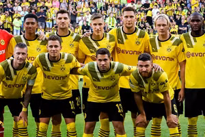 Đội tuyển Việt Nam và CLB Borussia Dortmund sẽ thi đấu giao hữu vào 30/11.