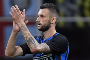 Marcelo Brozovic nhận được sự quan tâm của MU và Liverpool.