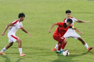 U17 Việt Nam chạy đà hoàn hảo cho giải châu Á bằng chiến thắng trước U19 Viettel.