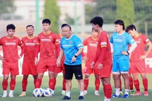 Tuyển Việt Nam tập trung chuẩn bị cho AFF Cup vào ngày 21/11.