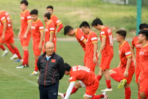 Bóng đá Việt Nam bị phạt nặng vì sai sót ở giải U17 châu Á vừa qua.