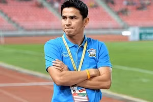 HLV Kiatisak hiện chưa tốt tương lai với Hoàng Anh Gia Lai.