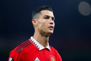 Ronaldo đứng trước nguy cơ bị Man United khởi kiện vì những phát ngôn không đúng mực.